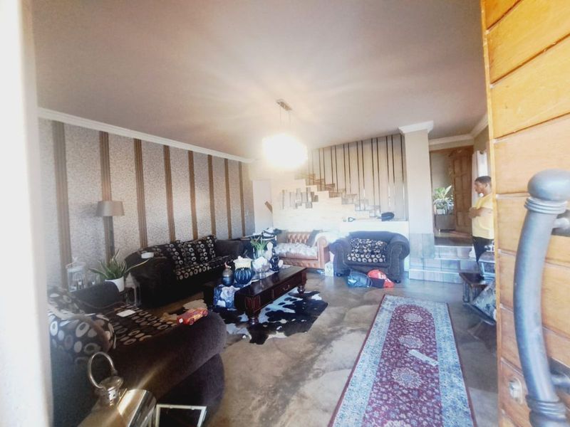 House For Sale in Eersterust - Photo 6