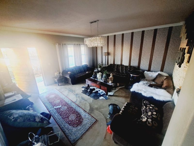 House For Sale in Eersterust - Photo 10