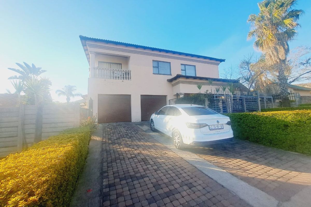 House For Sale in Eersterust - Photo 3