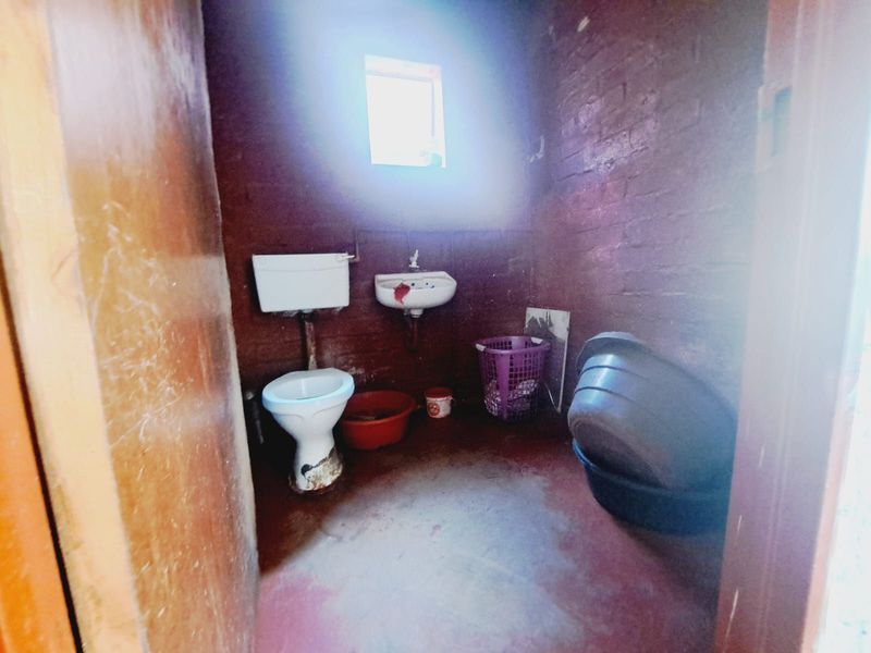 House For Sale in Mamelodi East - Photo 4