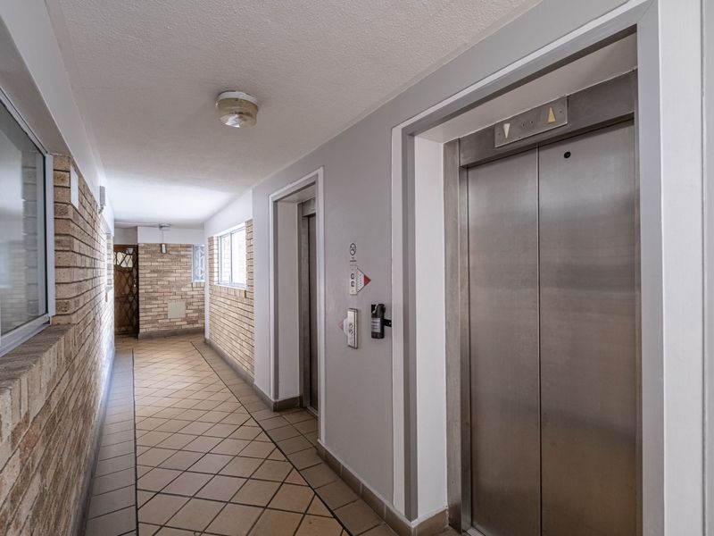 Apartment For Sale in Humewood - Photo 3