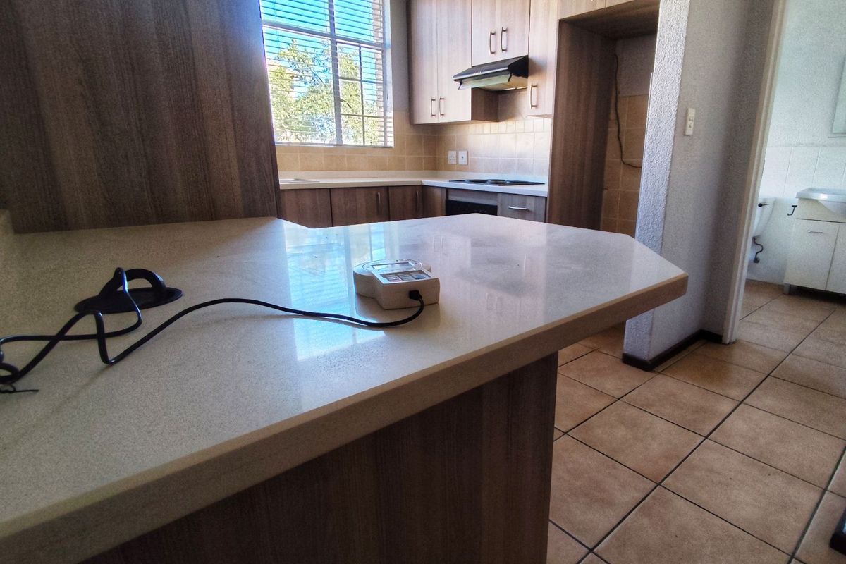 Apartment For Sale in Laser Park - Photo 4