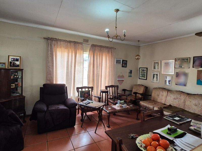 House For Sale in Lydenburg Central - Photo 5