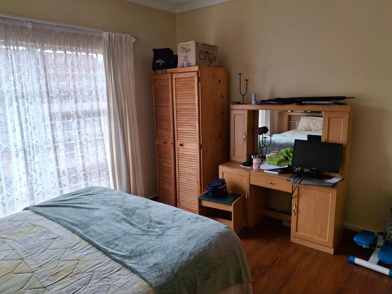 House For Sale in Pretoria North - Photo 3