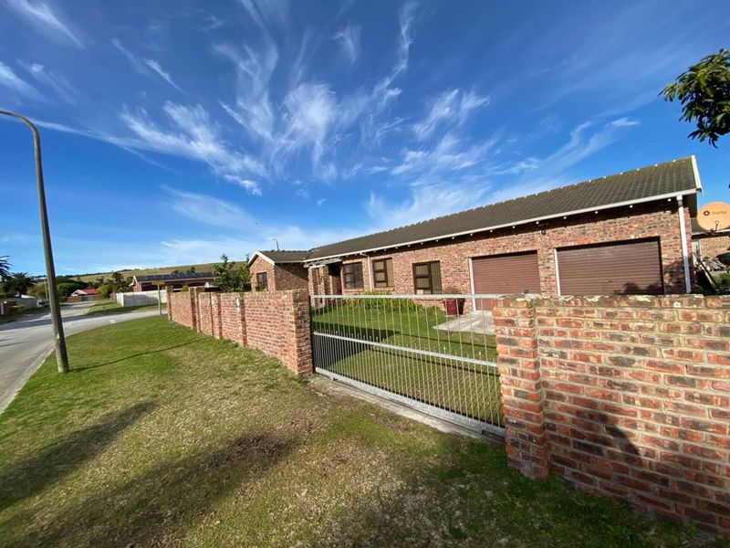 House For Sale in Kamma Park - Photo 2