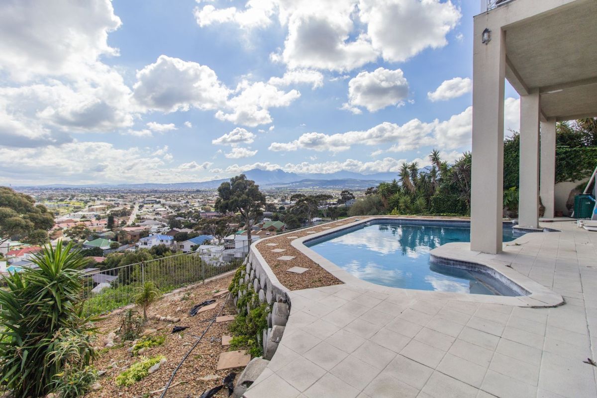 House For Sale in Mountainside - Photo 3