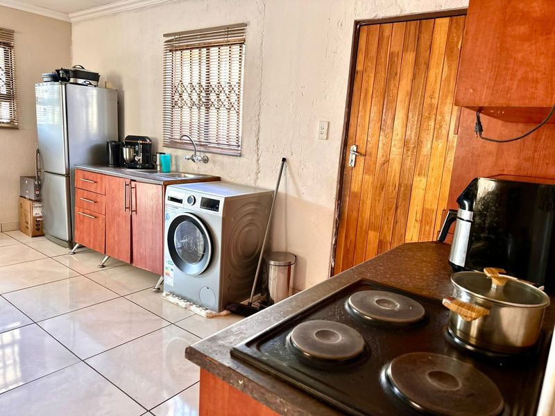 House For Sale in Soshanguve Ext - Photo 7