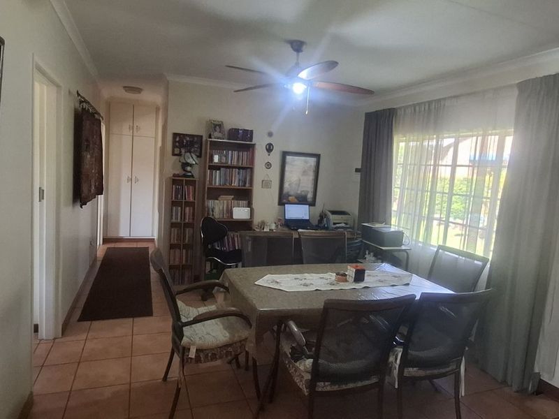 Townhouse For Sale in Flora Park - Photo 6