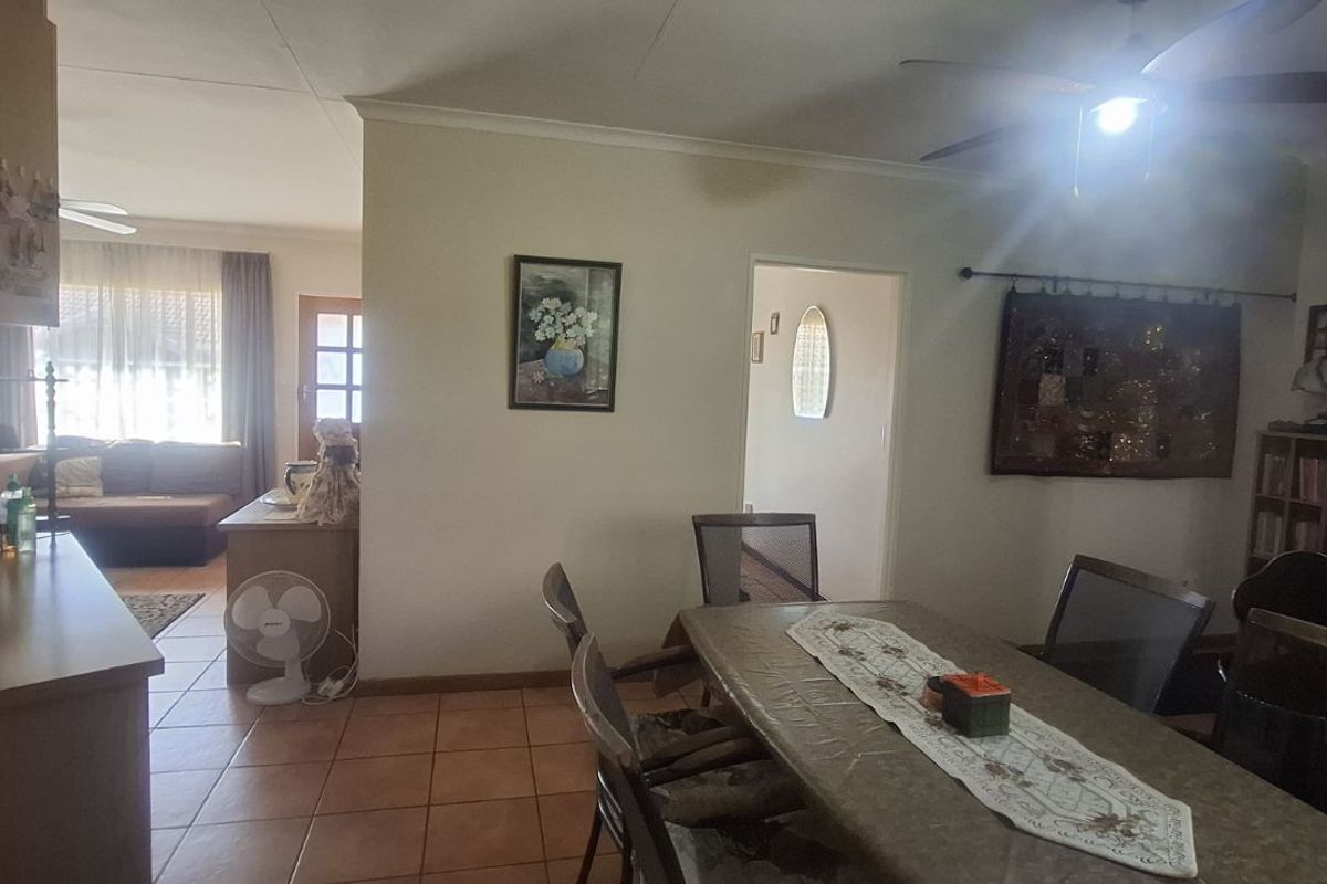 Townhouse For Sale in Flora Park - Photo 5