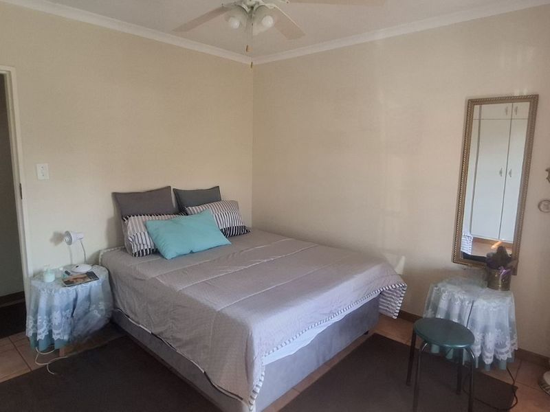 Townhouse For Sale in Flora Park - Photo 9