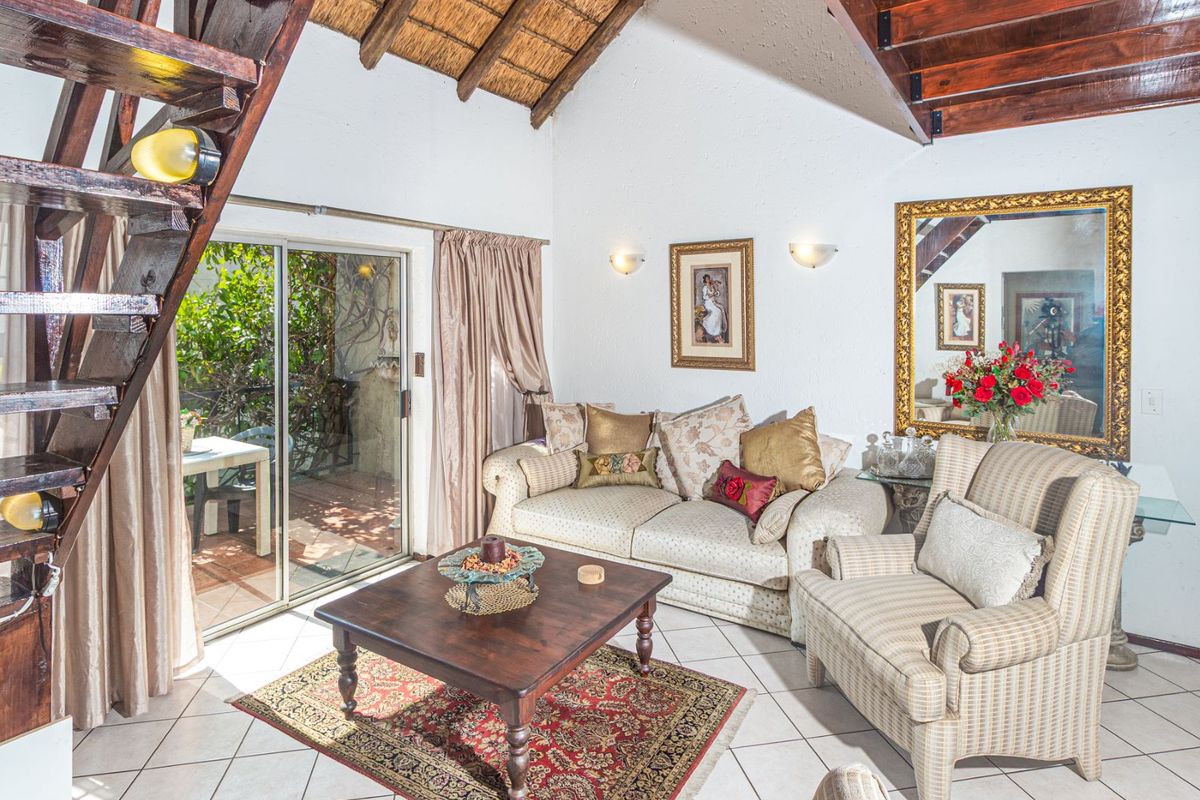 Townhouse For Sale in Sharonlea - Photo 4