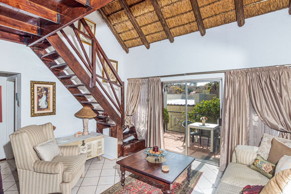 Townhouse For Sale in Sharonlea - Photo 5