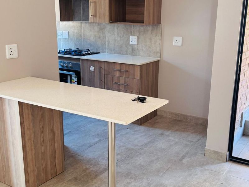 House For Sale in Die Heuwel - Photo 6