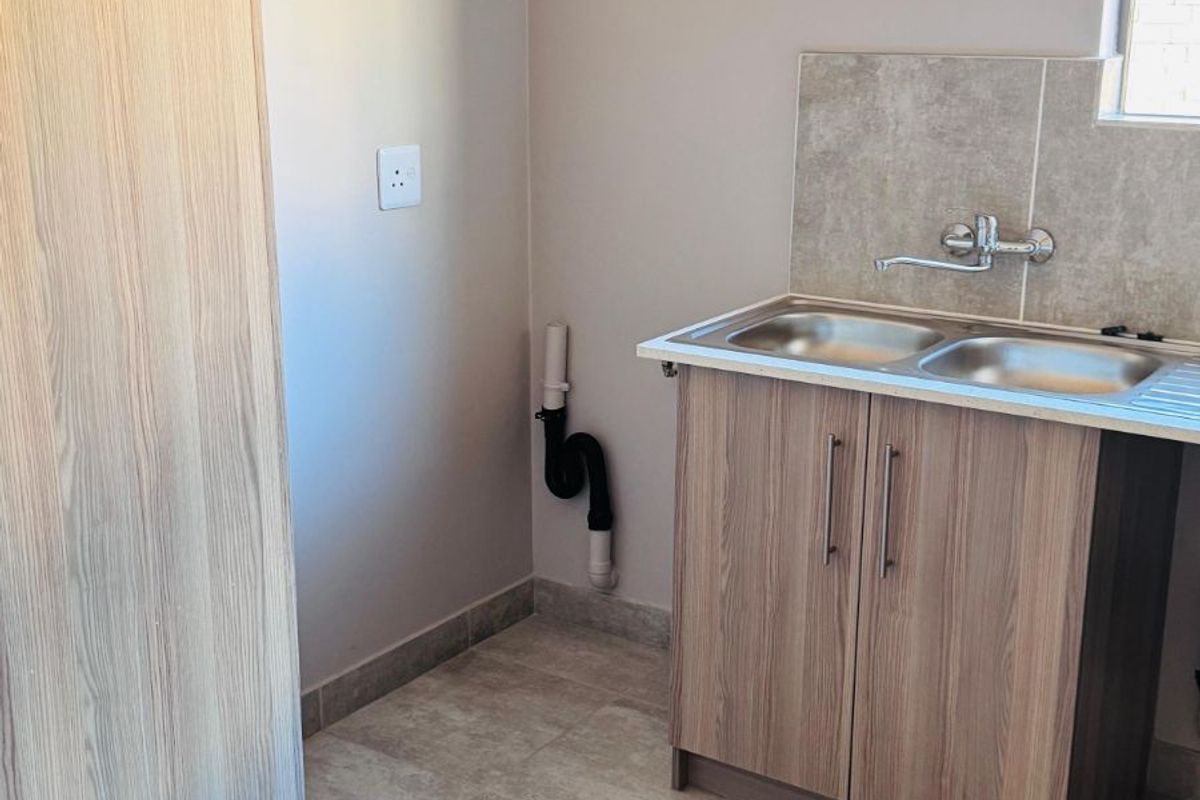 House For Sale in Die Heuwel - Photo 5