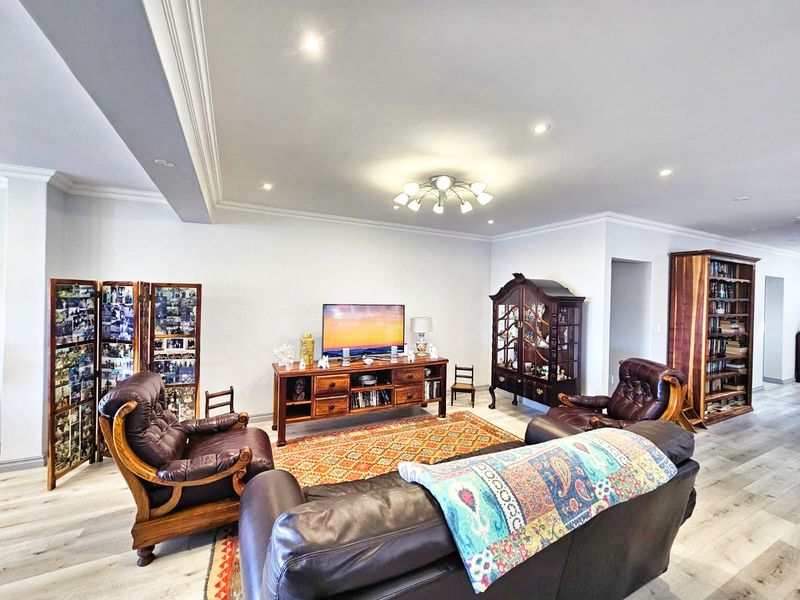 House For Sale in Wilderness Central - Photo 4