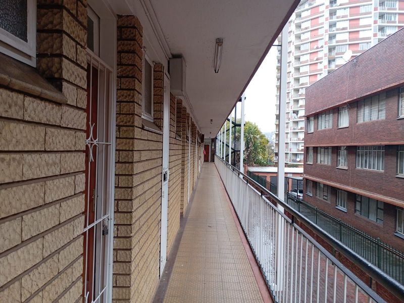 Apartment For Sale in Arcadia - Photo 3