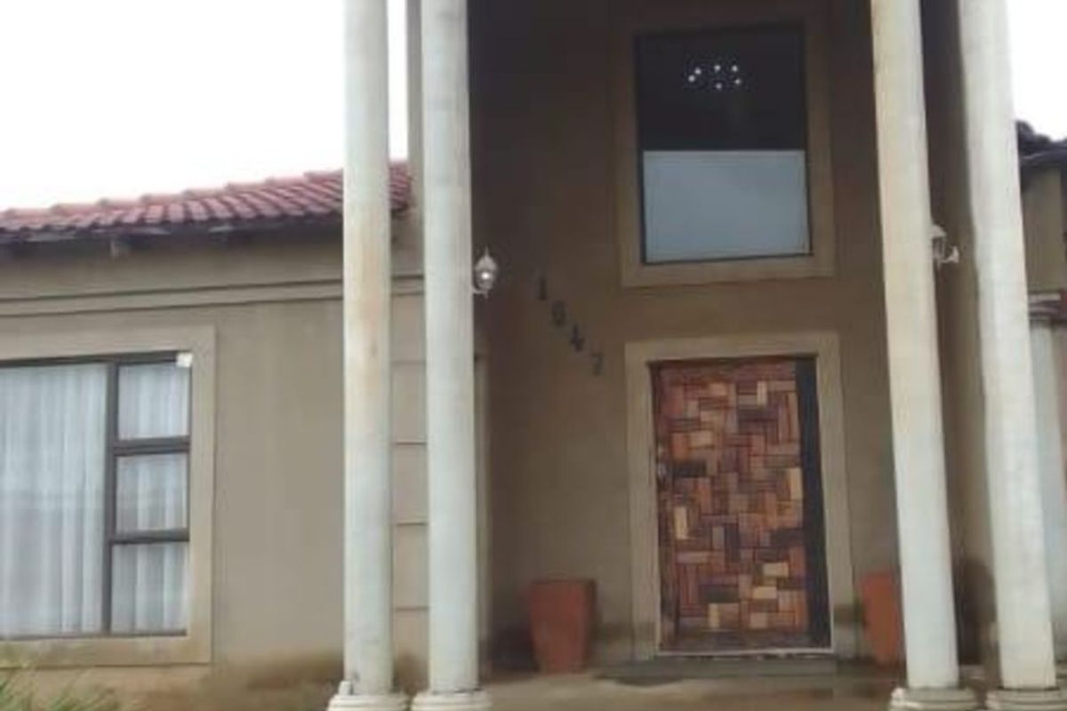 House For Sale in Kokosi - Photo 3