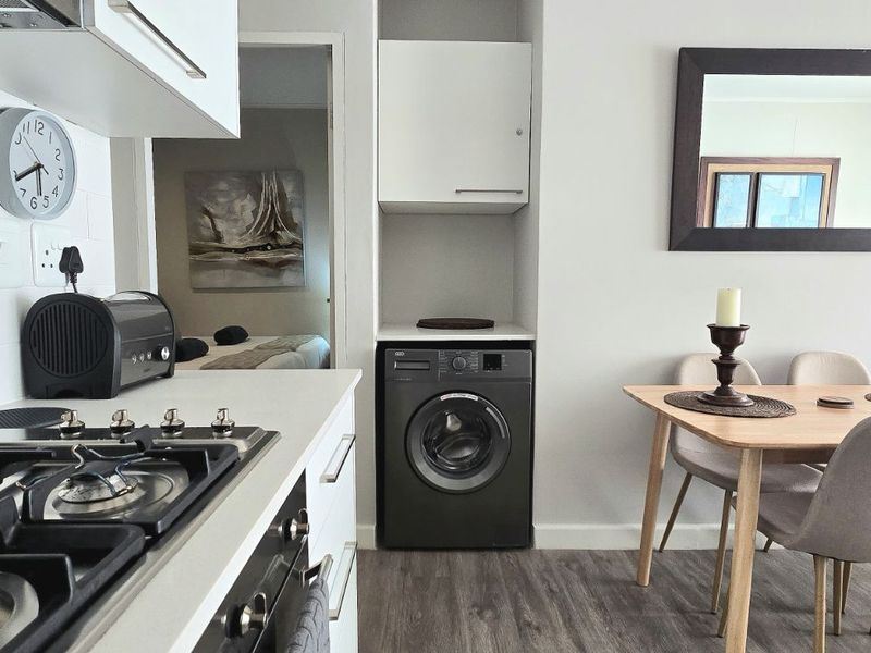 Apartment For Sale in Mossel Bay Central - Photo 4