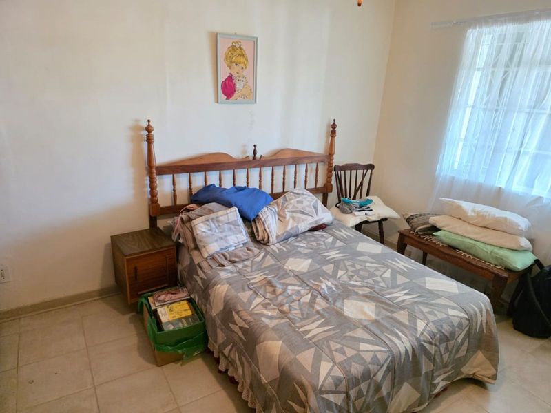 House For Sale in Beaconsfield - Photo 9