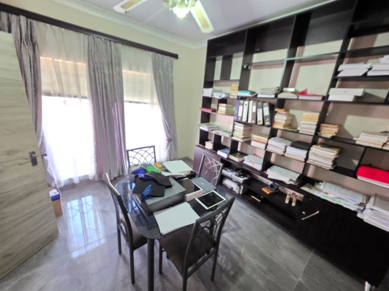 House For Sale in New Park - Photo 8