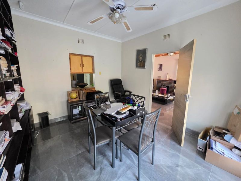 House For Sale in New Park - Photo 7