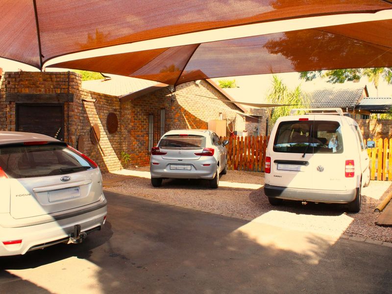 House For Sale in Doornpoort - Photo 2