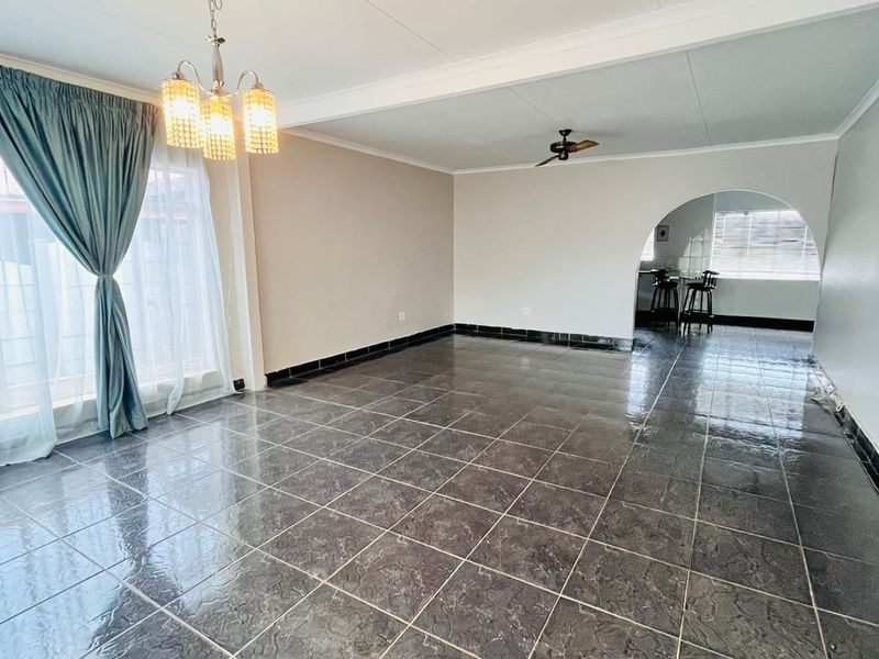 House For Sale in Reefhaven - Photo 7