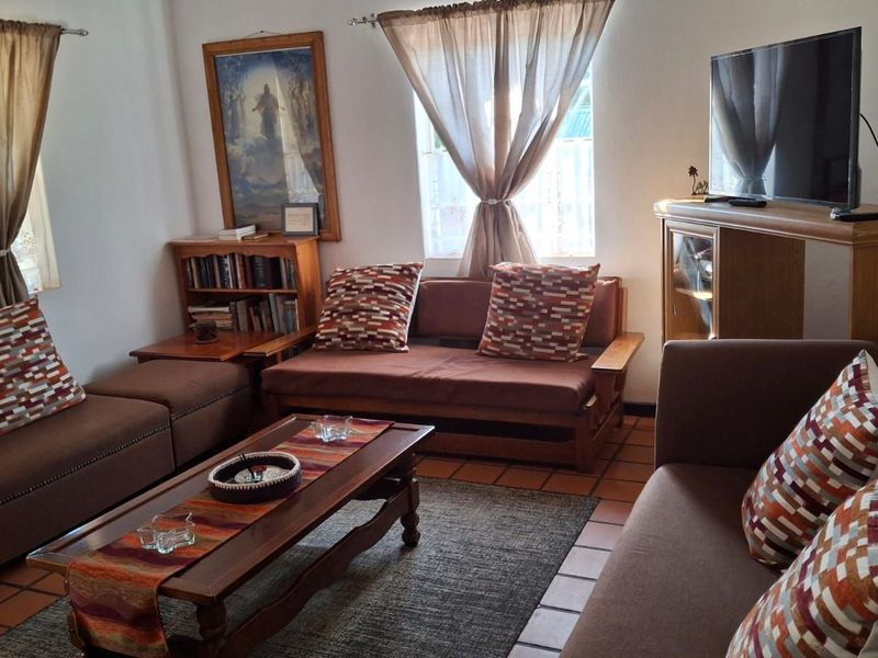 House For Sale in Pretoria North - Photo 6