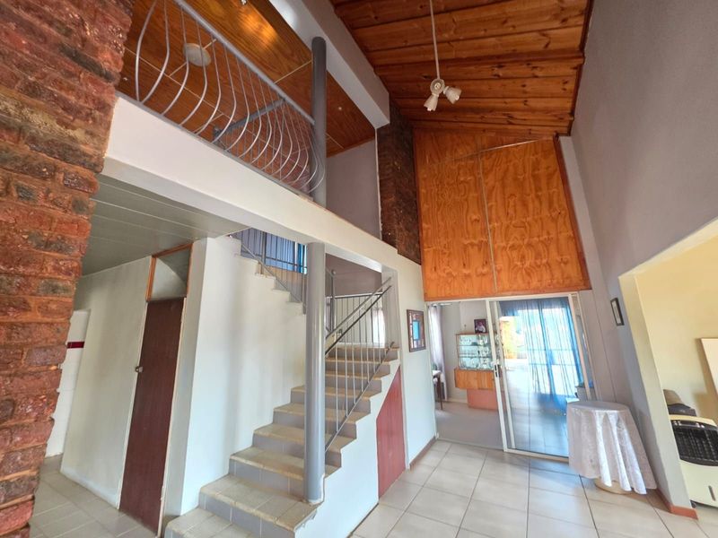 House For Sale in Roodepan - Photo 7