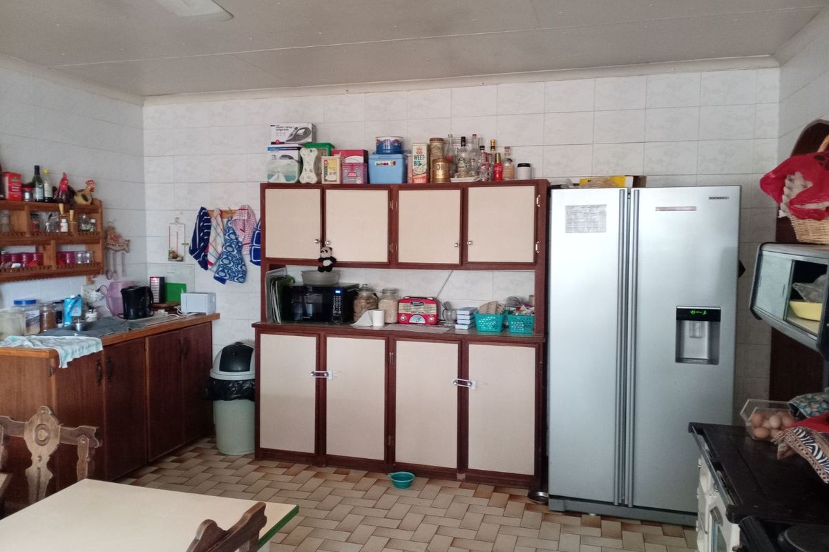 House For Sale in Bloemhof Central - Photo 3