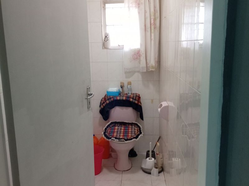 House For Sale in Bloemhof Central - Photo 10