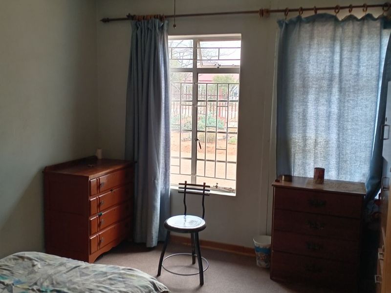 House For Sale in Bloemhof Central - Photo 9