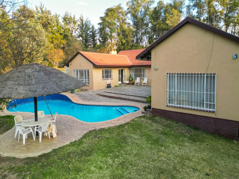 House For Sale in Lammermoor - Photo 2