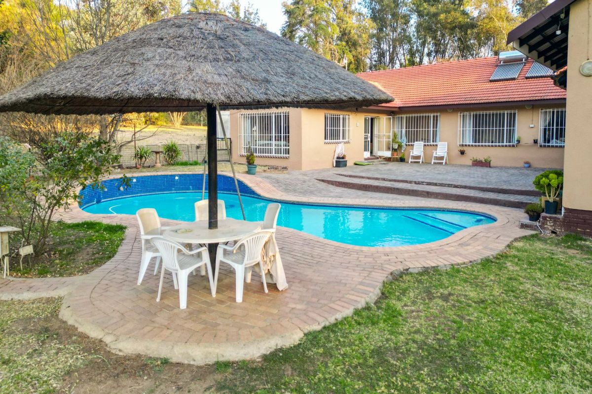 House For Sale in Lammermoor - Photo 3