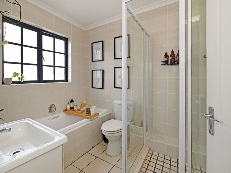 Apartment For Sale in Diep River - Photo 8