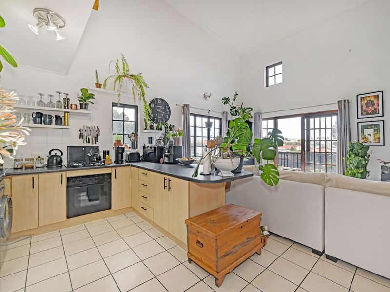 Apartment For Sale in Diep River - Photo 6