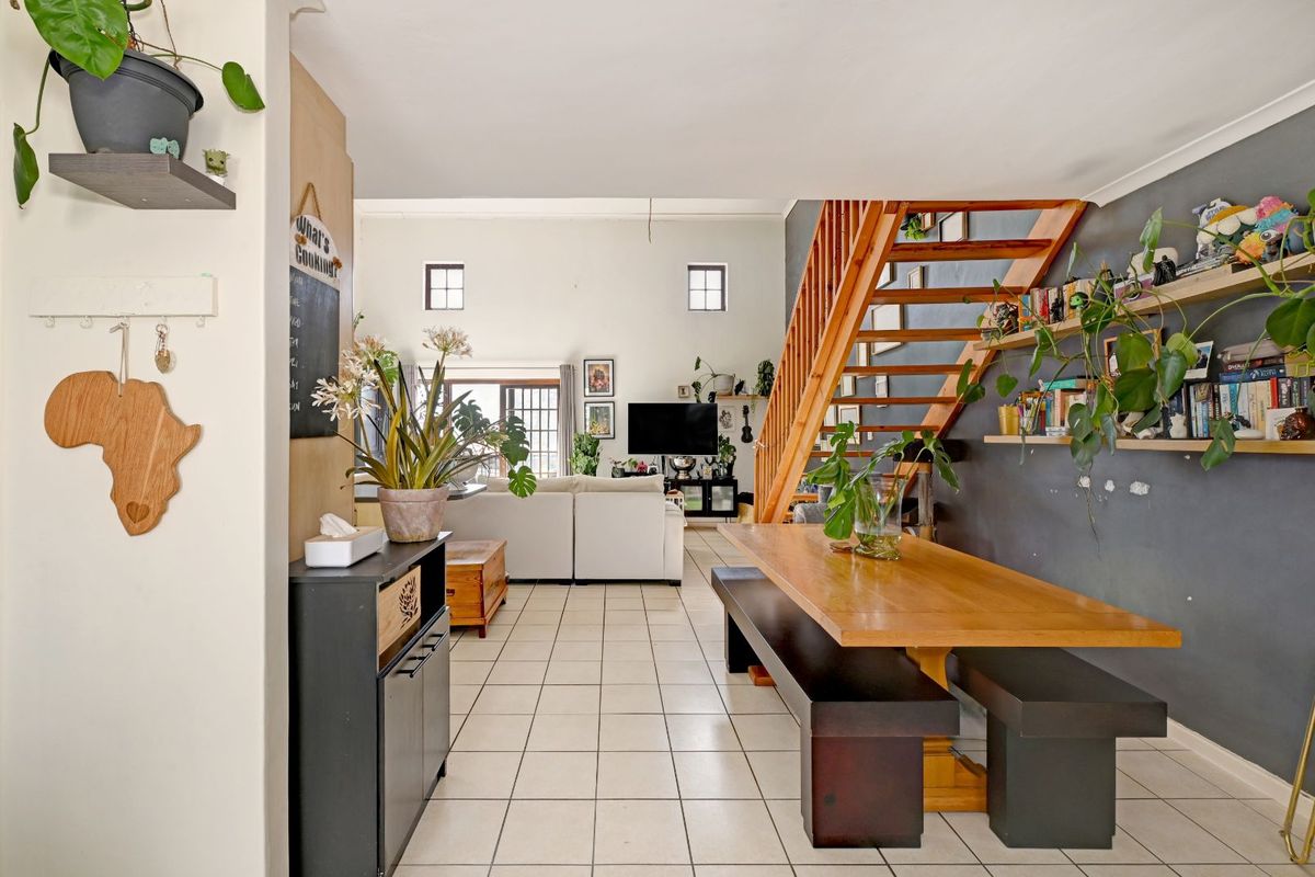 Apartment For Sale in Diep River - Photo 4