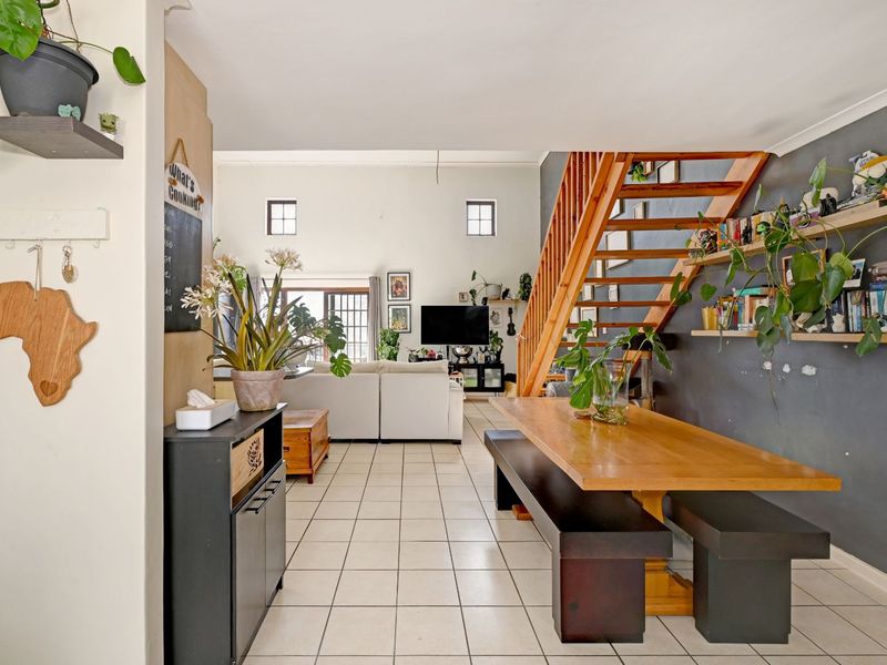 Apartment For Sale in Diep River - Photo 4