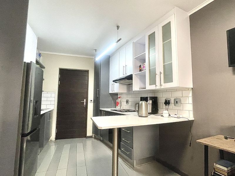 Apartment For Sale in Hatfield - Photo 2