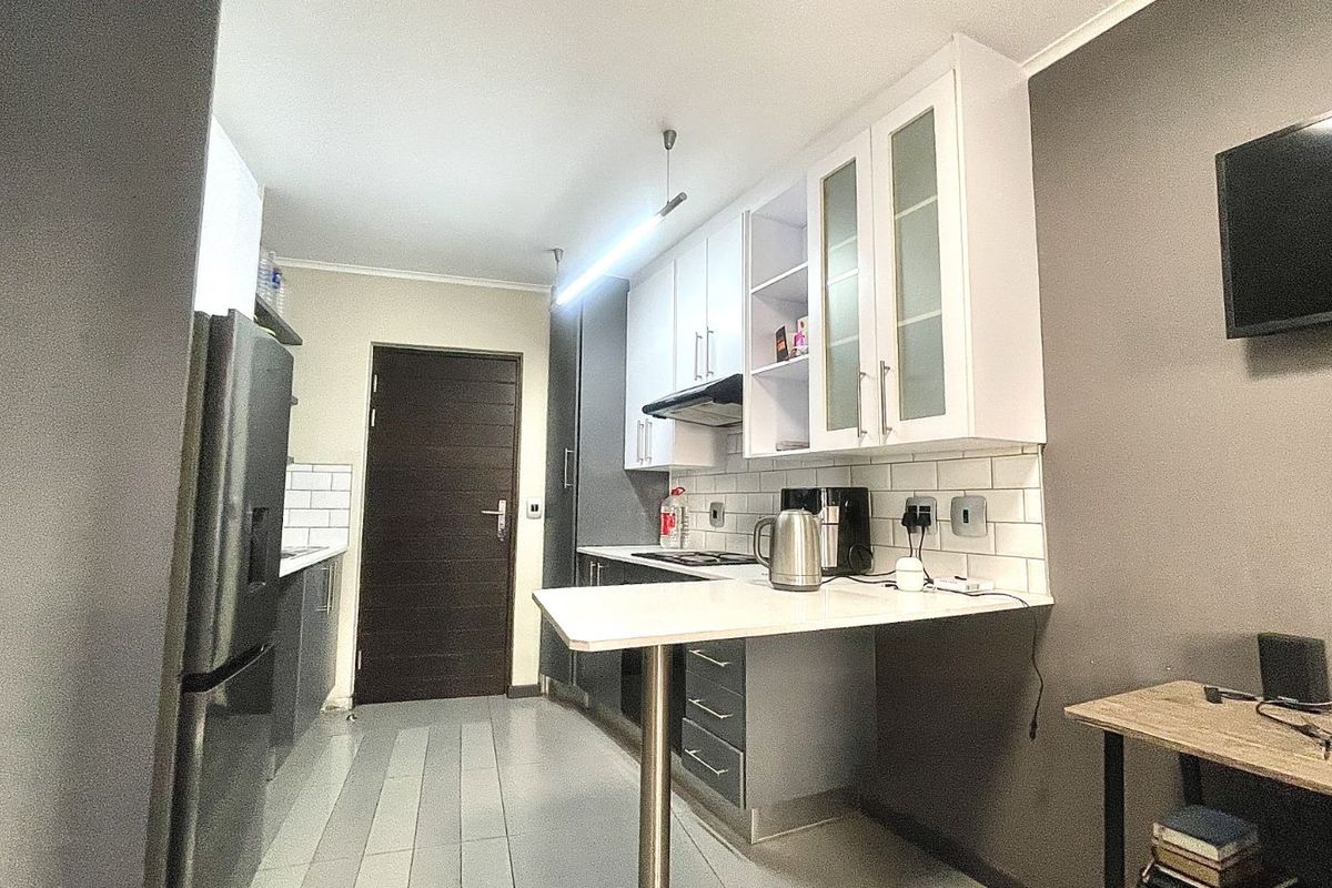 Apartment For Sale in Hatfield - Photo 2