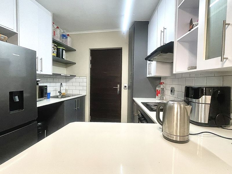 Apartment For Sale in Hatfield - Photo 3