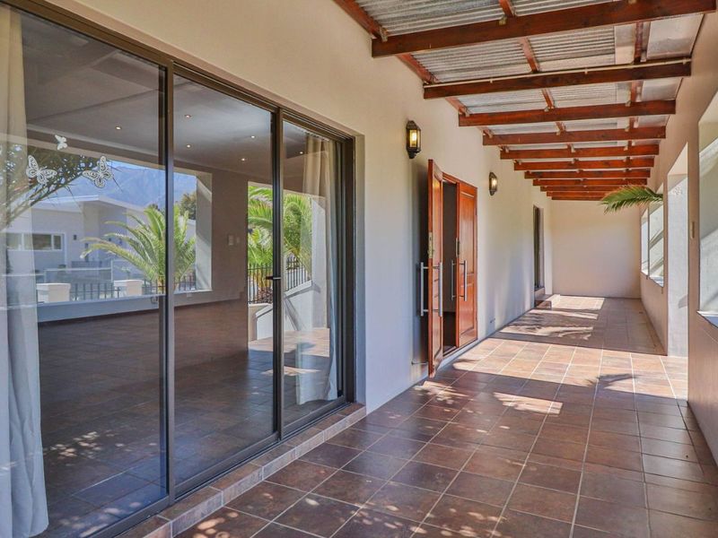 House For Sale in Montagu Central - Photo 3