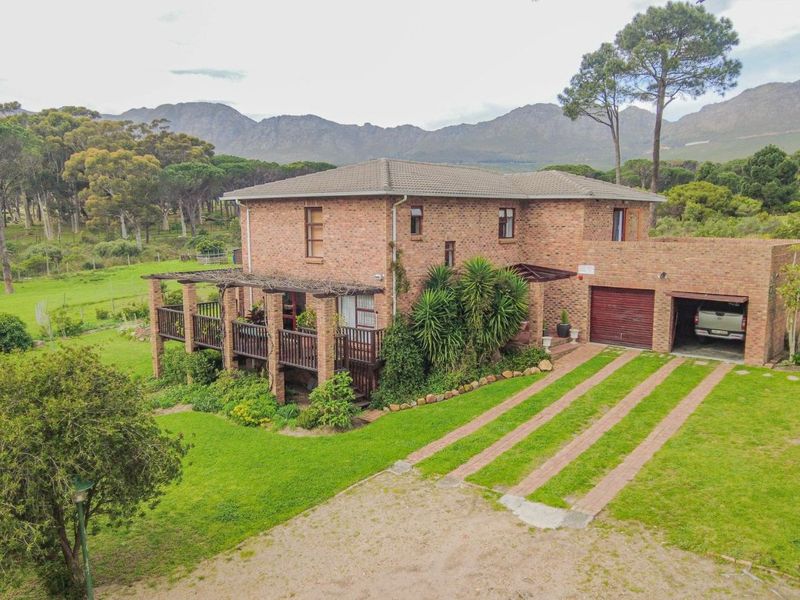 House For Sale in High Riding Country Estate - Photo 3