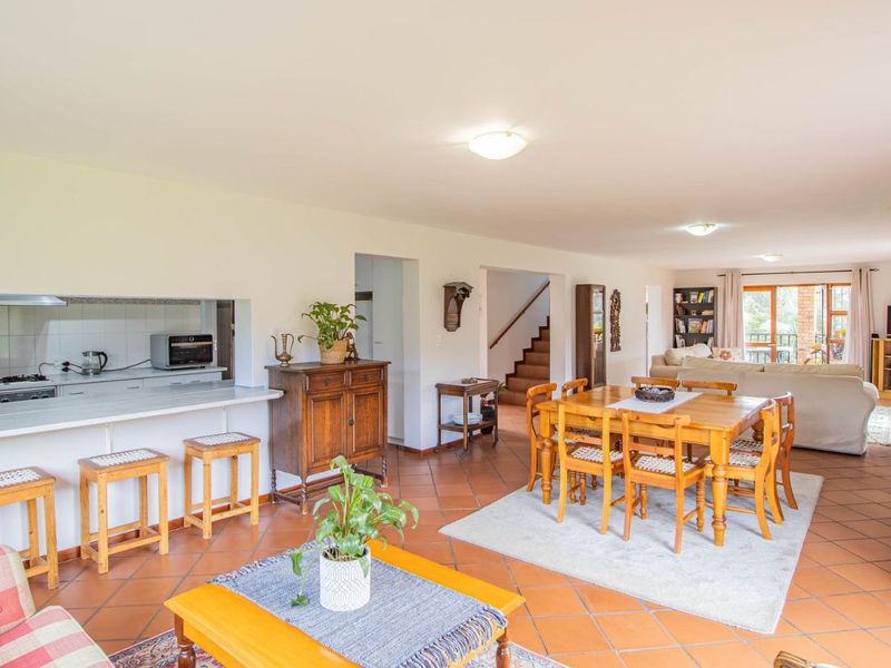 House For Sale in High Riding Country Estate - Photo 10