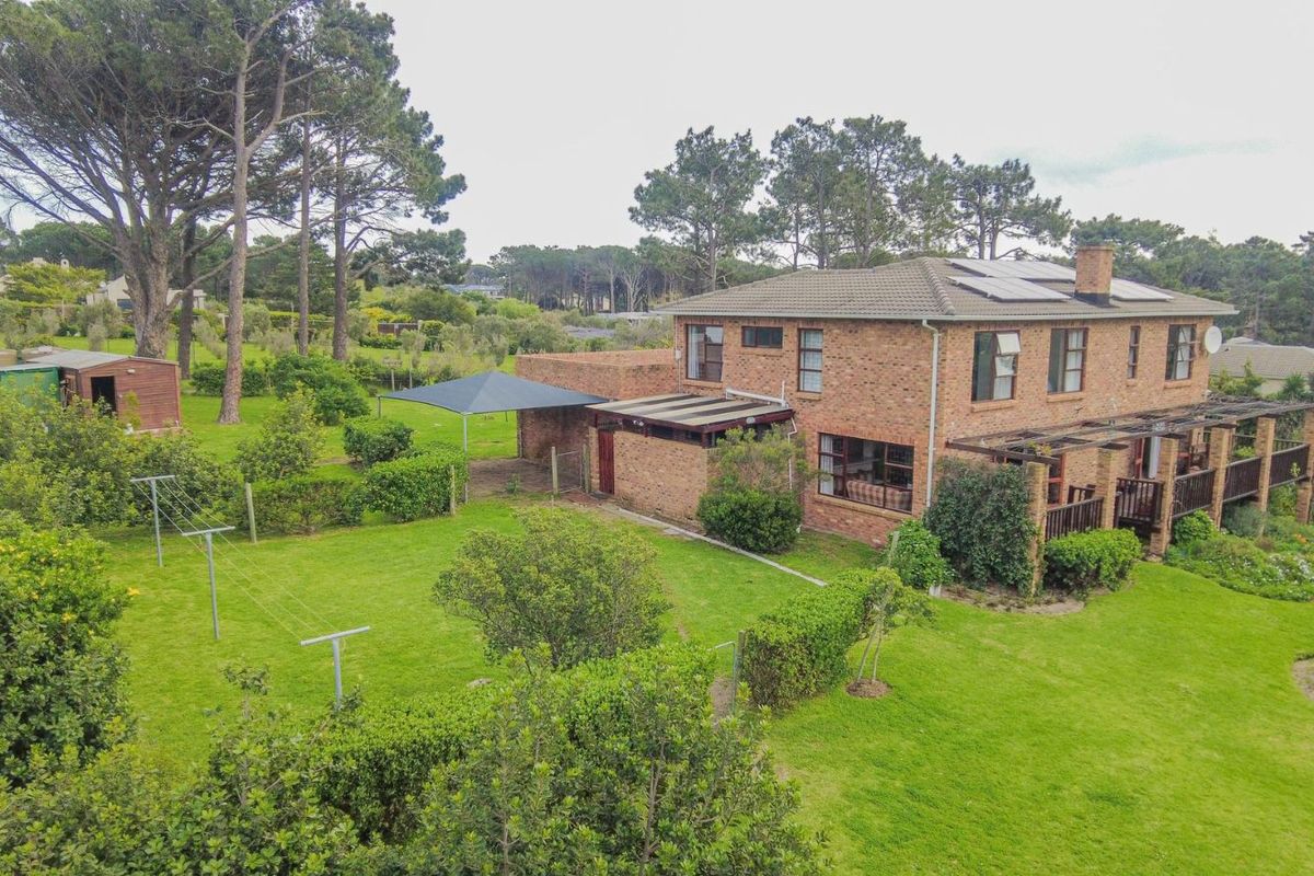 House For Sale in High Riding Country Estate - Photo 4