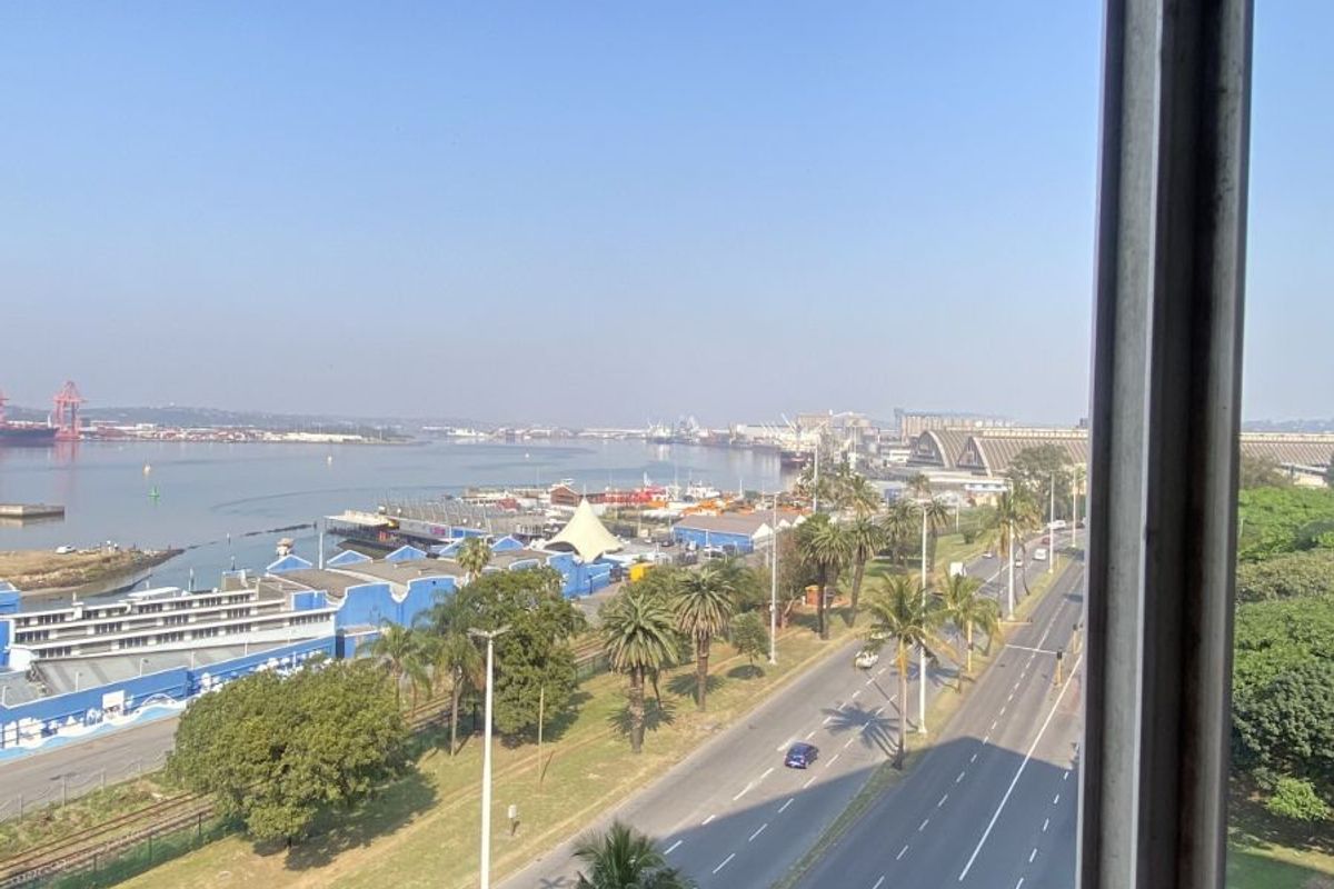 Apartment For Sale in Esplanade - Photo 2