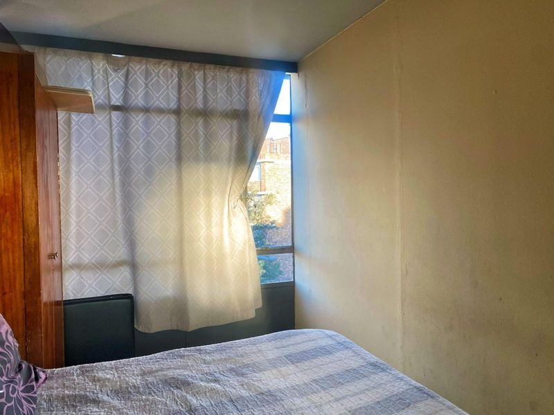 Apartment For Sale in Sunnyside - Photo 9