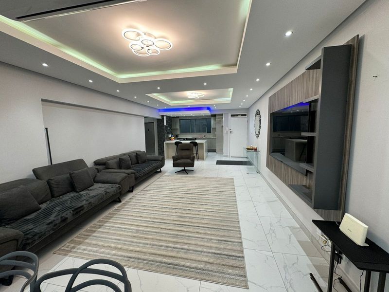 Apartment For Sale in North Beach - Photo 3