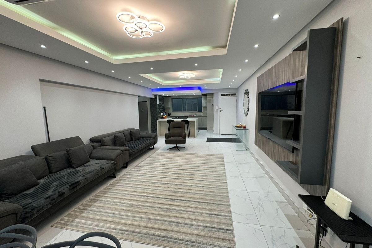 Apartment For Sale in North Beach - Photo 3