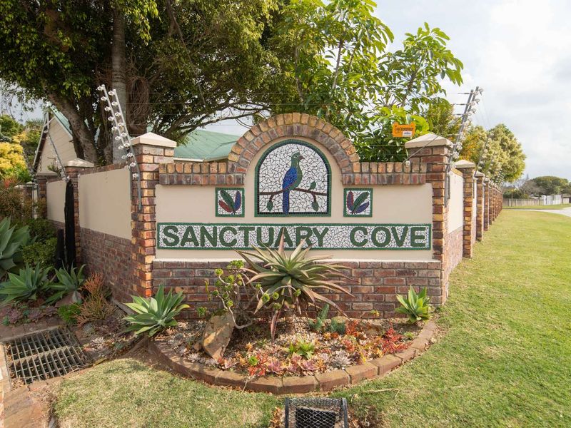 Townhouse For Sale in Lorraine - Photo 2